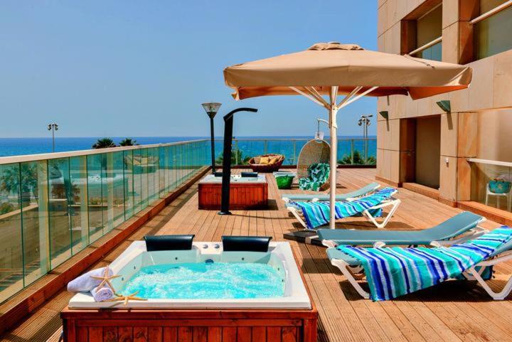 Amazing Suite On The Sea-סוויטה מדהימה על הים Bat Yam Exterior foto
